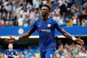 Chelsea in talks with Tammy Abraham over new deal until 2025