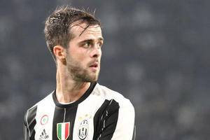 Chelsea in talks with Juventus regarding Pjanic-Jorginho swap deal