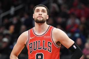 Zach LaVine to explore free agency, open to re-signing with Bulls