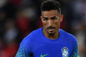Are Brazil's full-backs cause for concern at Qatar 2022?