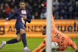 PSG rout Marseille on the road in Ligue 1 summit clash