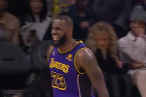 LeBron James' brutally honest admission as Los Angeles Lakers suffer fourth straight loss
