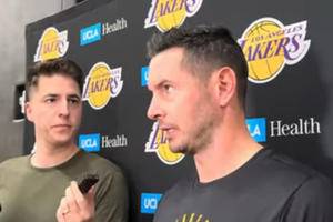 Lakers’ LeBron James, Anthony Davis expected to make preseason debuts Sunday