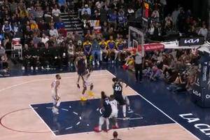 Clippers hand Warriors 3rd loss of the season in duel of league’s 3-point leaders