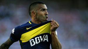 Carlos Tevez wins league for Boca Juniors against River Plate