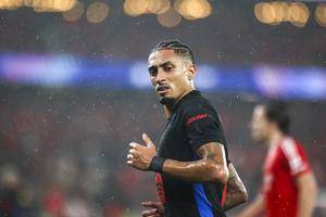 Raphinha's Controversial Late Goal Seals Thrilling 5-4 Victory for Barcelona Against Benfica