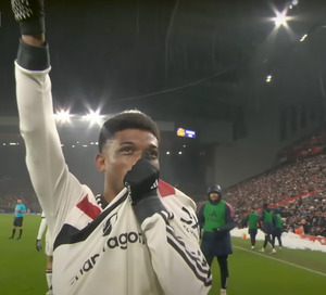 Liverpool and Manchester United Share the Spoils in Thrilling 2-2 Draw