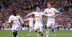 Leeds United Dominates Bristol City with 4-0 Victory