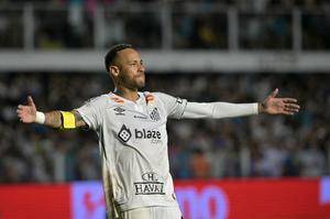 Neymar Renews Contract with Santos Until December