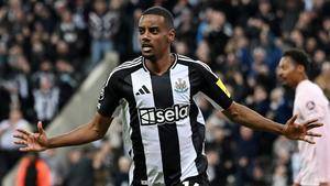 Alexander Isak Seeks Move Away from Newcastle Amid Injury Concerns