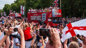 England's Lionesses Celebrate Euro 2025 Victory with Fans in London Parade