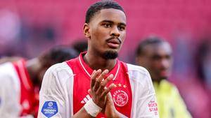 Chelsea Secures Jorrel Hato from Ajax in Potential Eighth Summer Signing