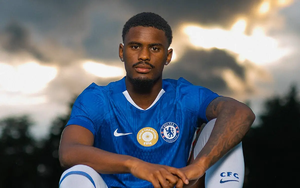 Chelsea Signs Jorrel Hato from Ajax for £37 Million