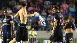 Pitch Invader Tackles Lionel Messi During Inter Miami Match
