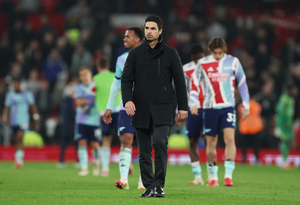Arsenal's Title Hopes: Criticism Amid Mixed Performances