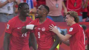 Larin rescues Canada's first World Cup point in draw with Bosnia-Herzegovina