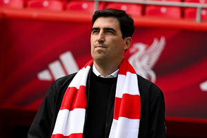 Andoni Iraola's Liverpool to-do list: defence, attack and a return to chaos
