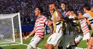 Balogun and Tillman send the United States into the last 16