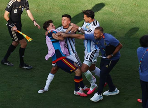 FIFA opens formal inquiry into Argentina's post-final brawl